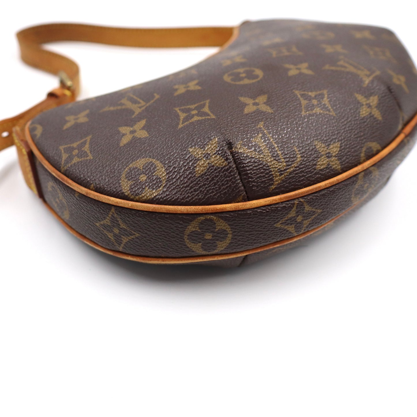 Louis Vuitton Croissant PM - 482