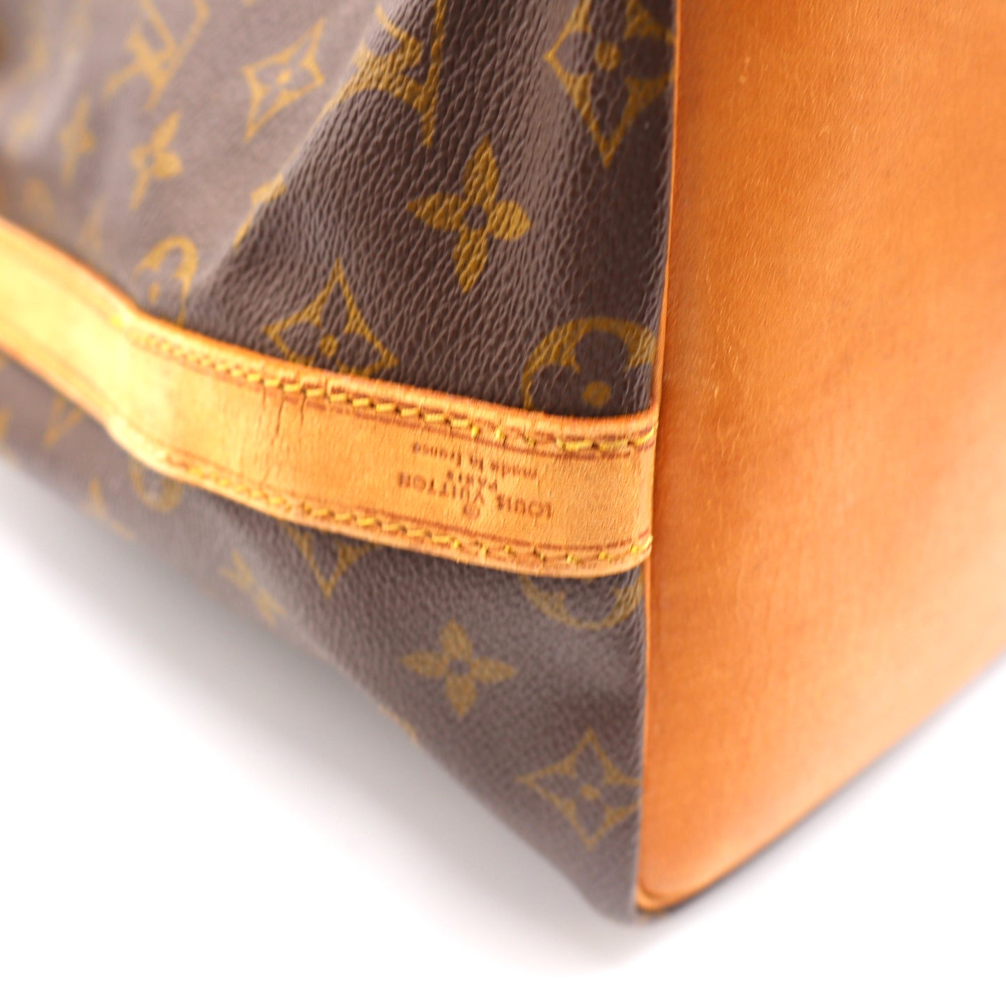 Louis Vuitton Sac Noé Petit Monogram - 576