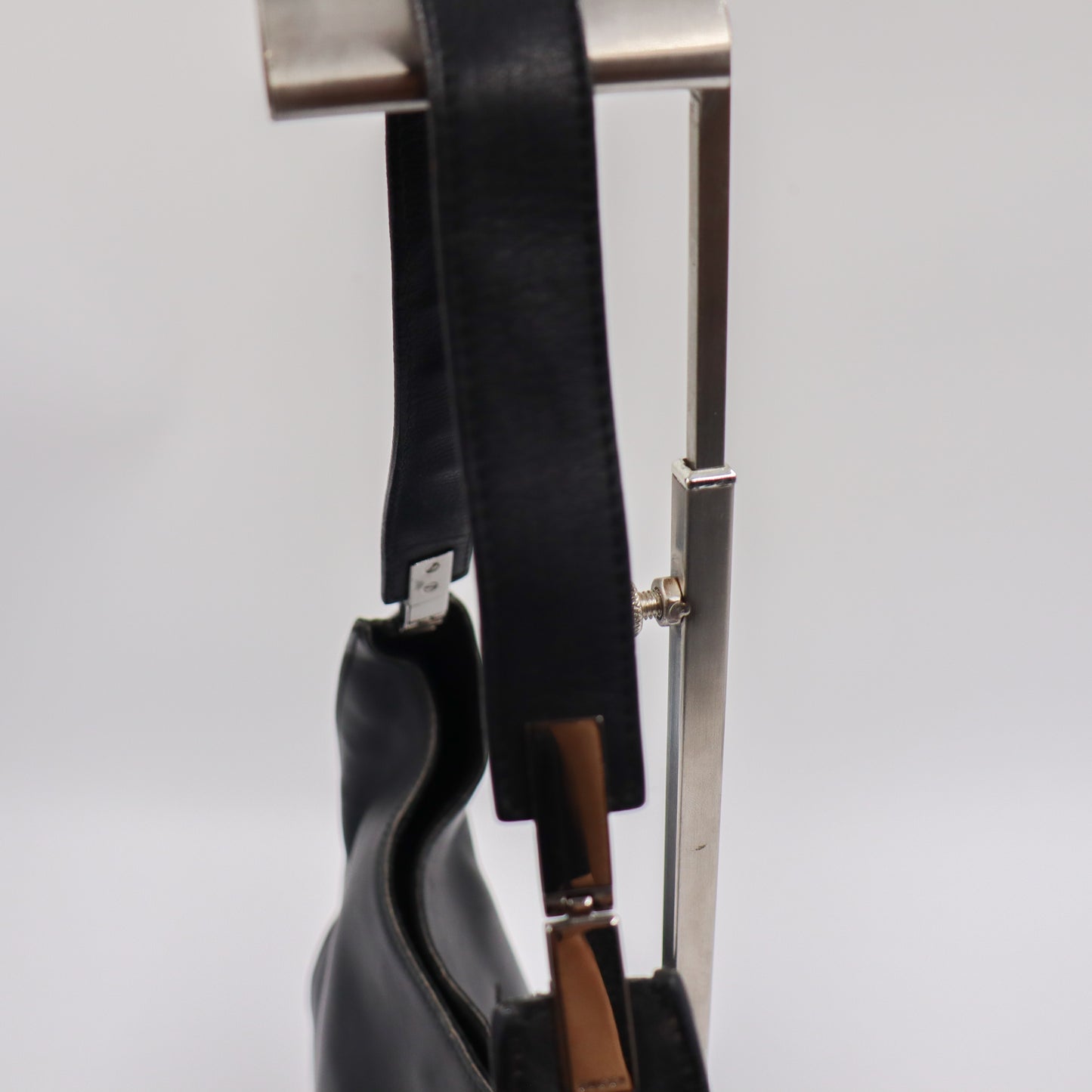 Gucci Hobo Black Leather Tom Ford Collection - 729