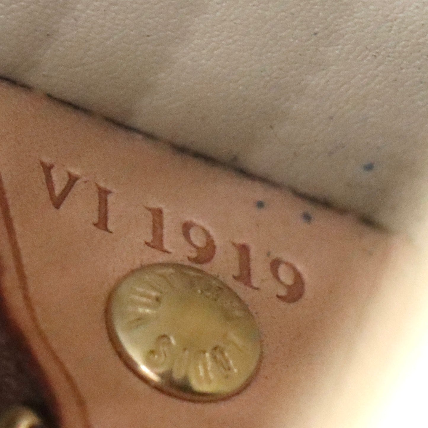 Louis Vuitton Bedford Papillon - 296