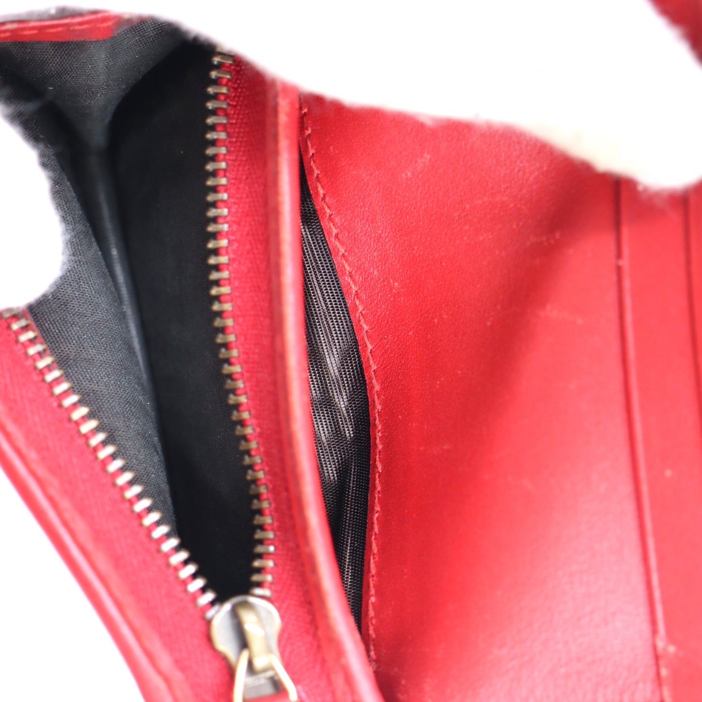 Gucci Bi-Fold GG Cherry Wallet - 522
