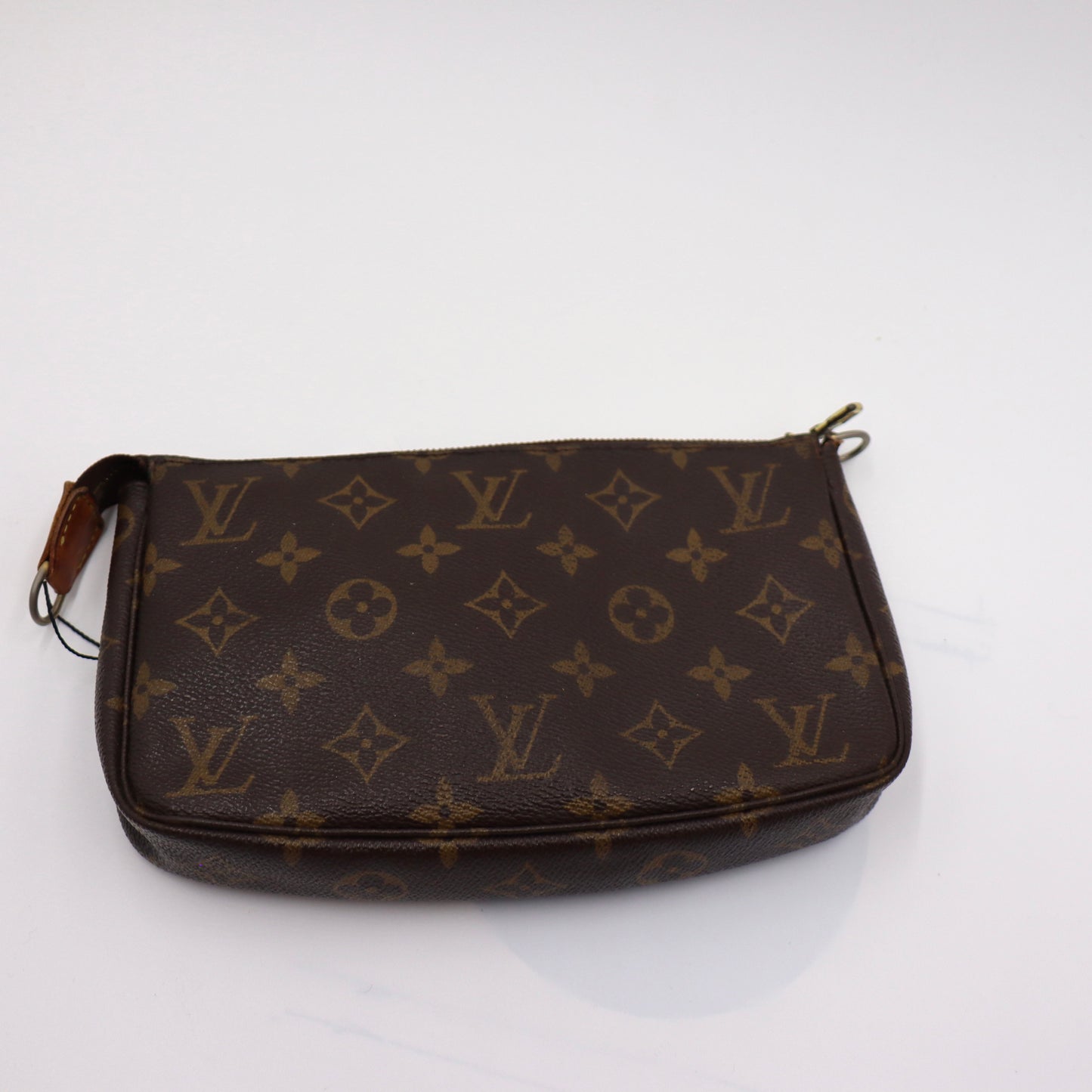 Louis Vuitton Pochette Monogram- 397