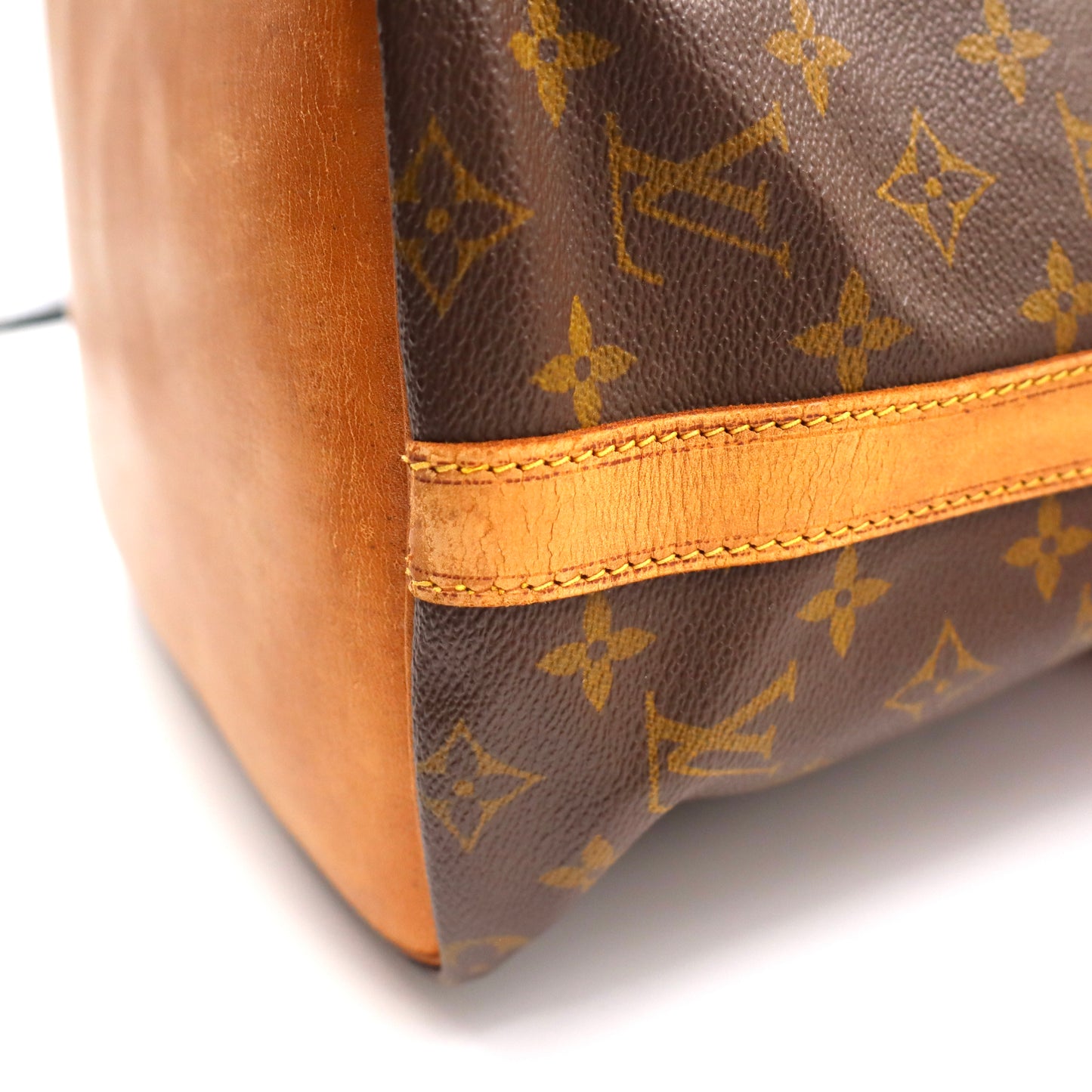 Louis Vuitton Sac Noé Petit Monogram - 576