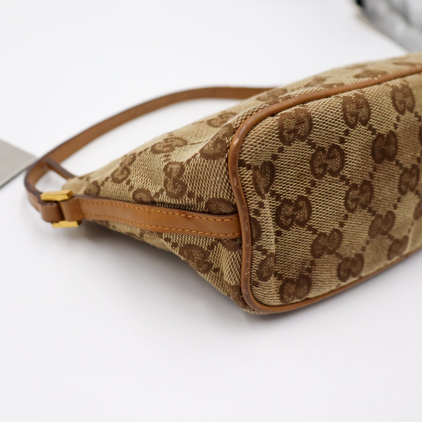 Gucci GG Boat Pochette - 598