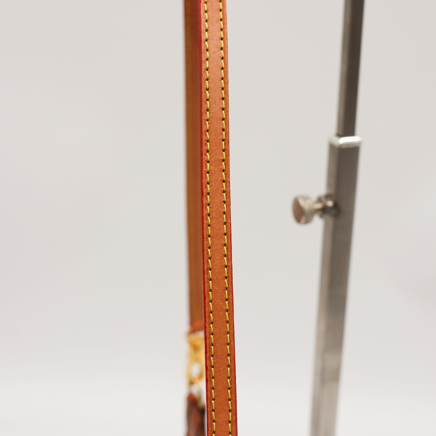 Louis Vuitton Pochette Monogram - 589