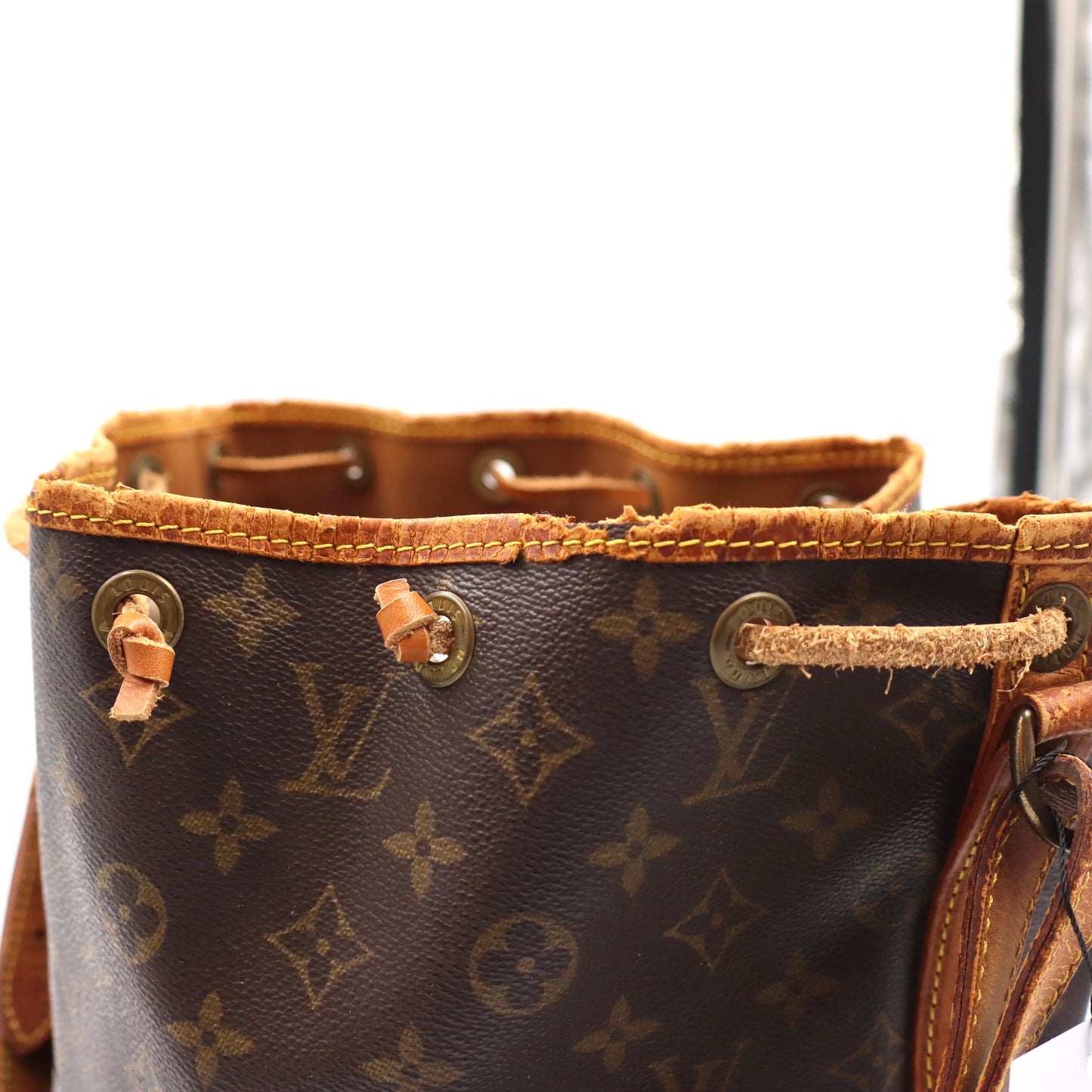 Louis Vuitton Sac Noé Petit Monogram - 512