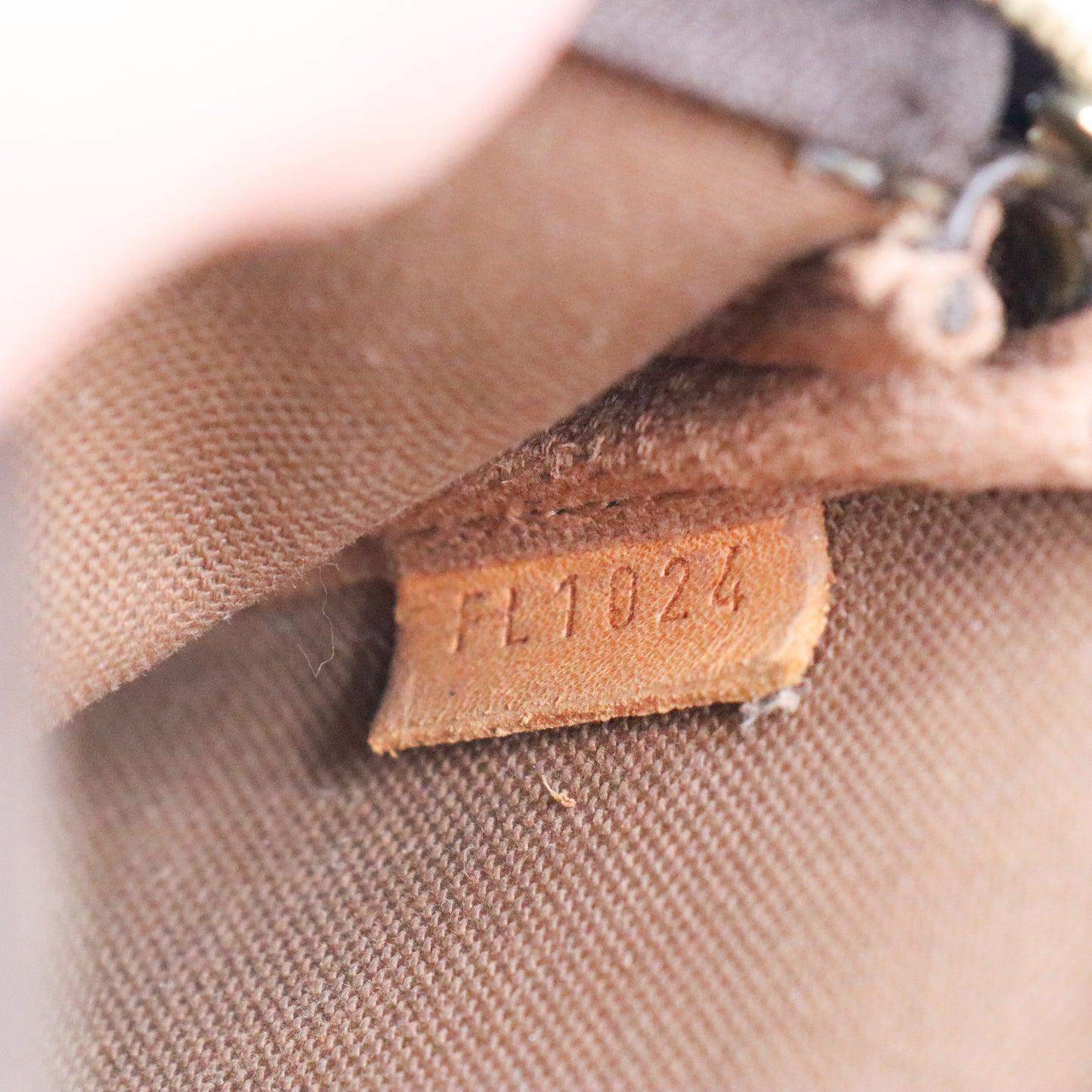 Louis Vuitton Mini Pochette - 740