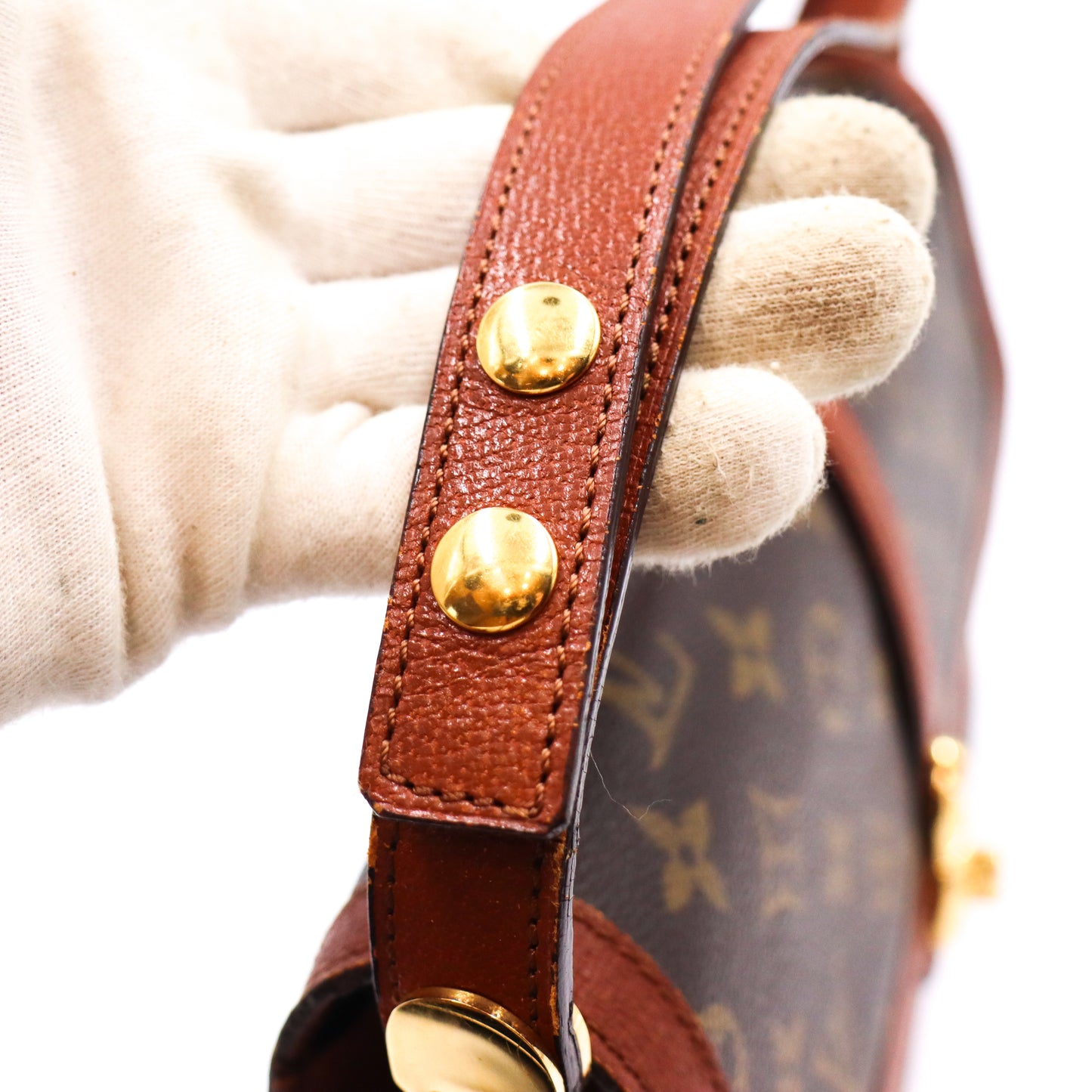 Louis Vuitton Twist Monogram - 772