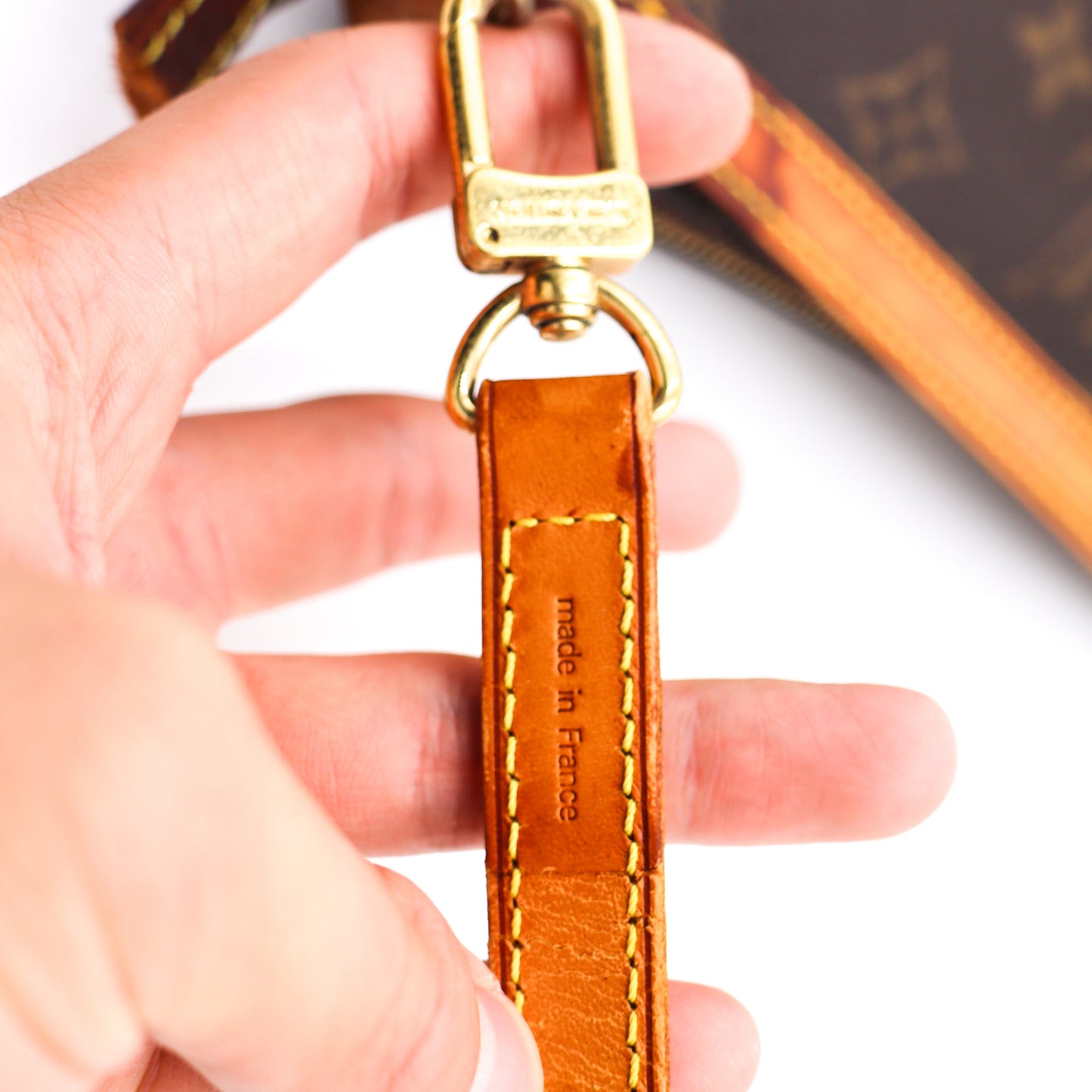 Louis Vuitton Pochette Monogram - 787