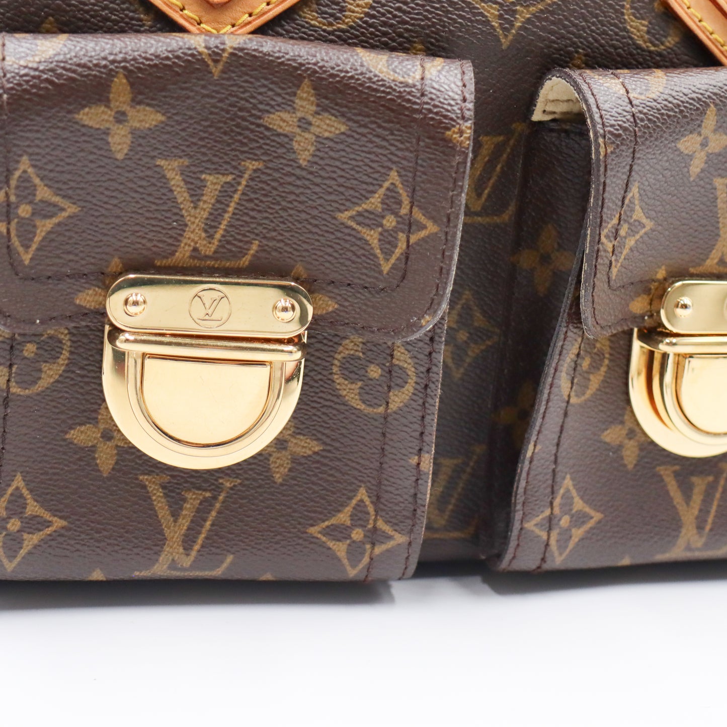 Louis Vuitton Manhatten PM Monogram - 819