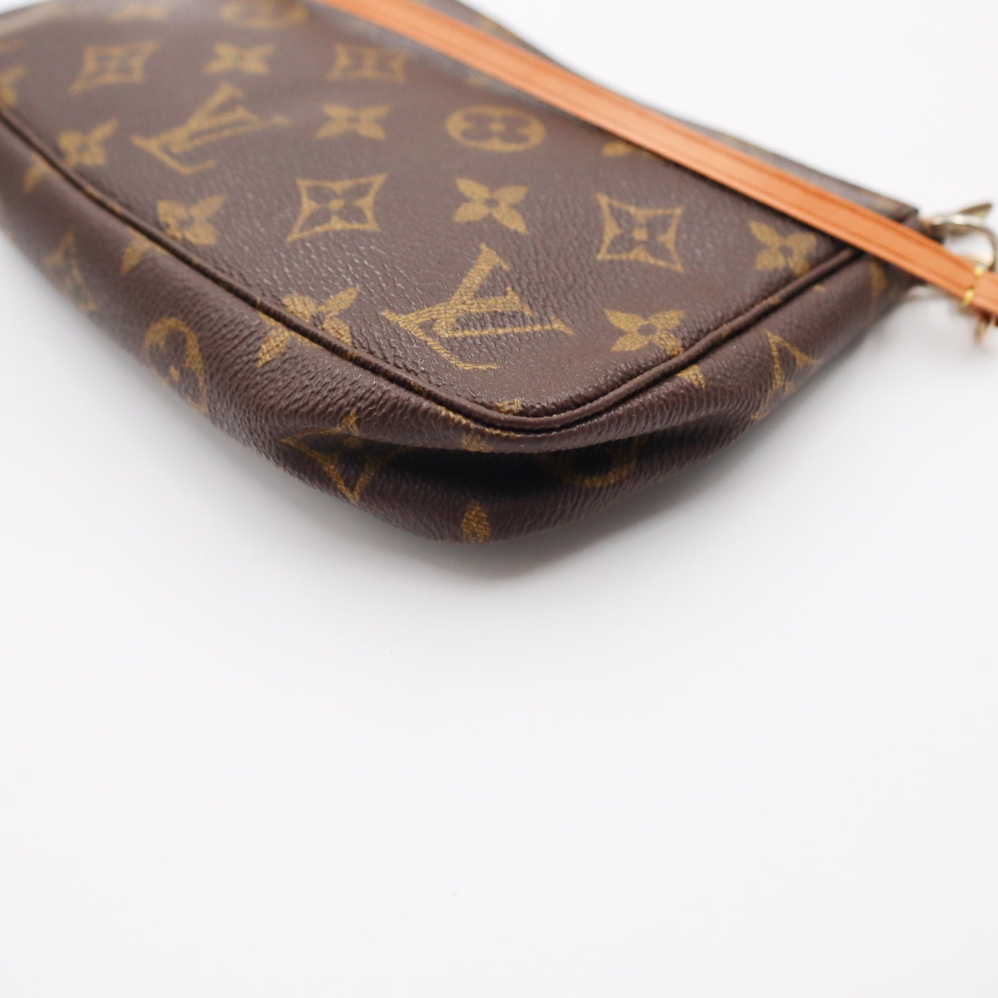 Louis Vuitton Pochette Monogram - 817