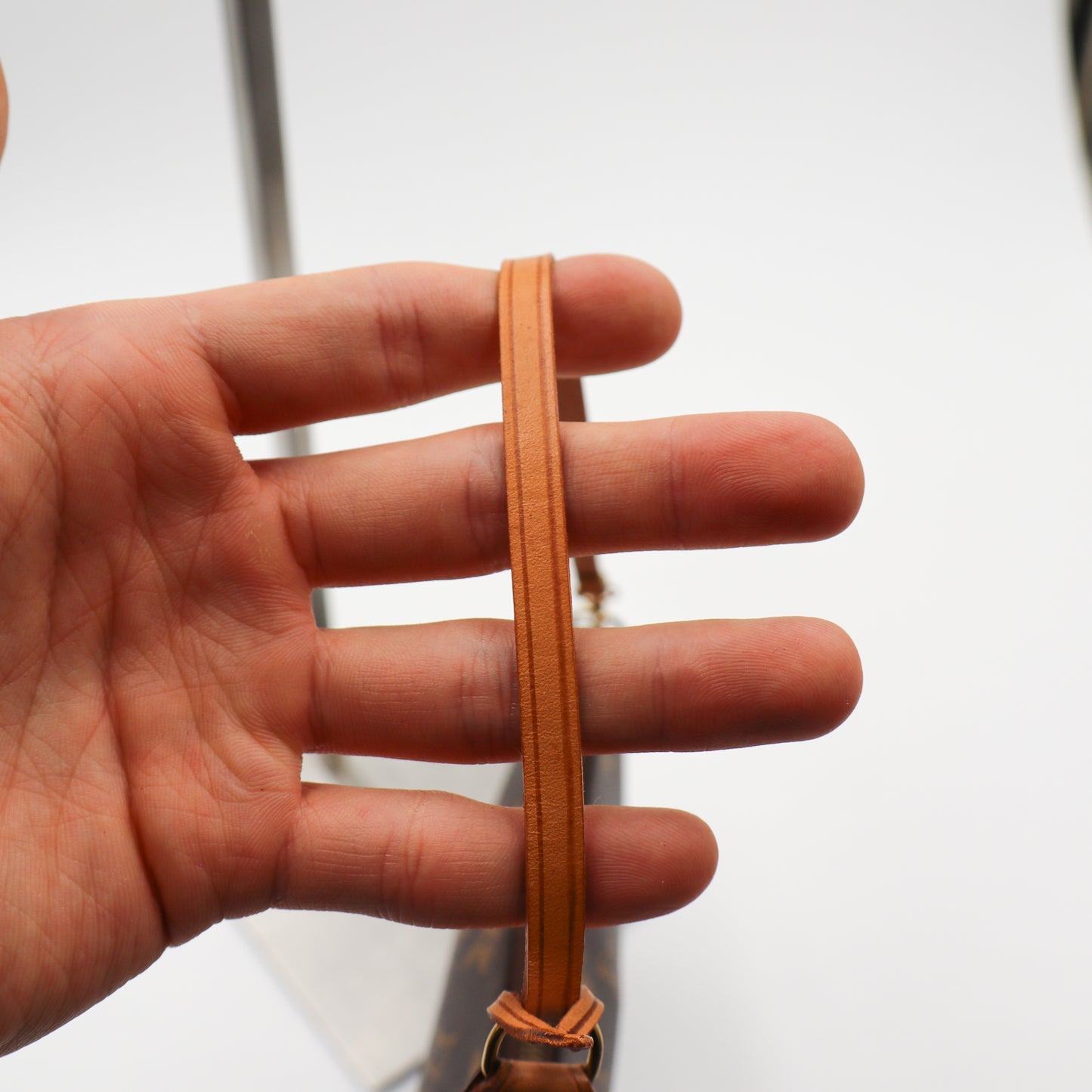 Louis Vuitton Pochette Monogram - 818