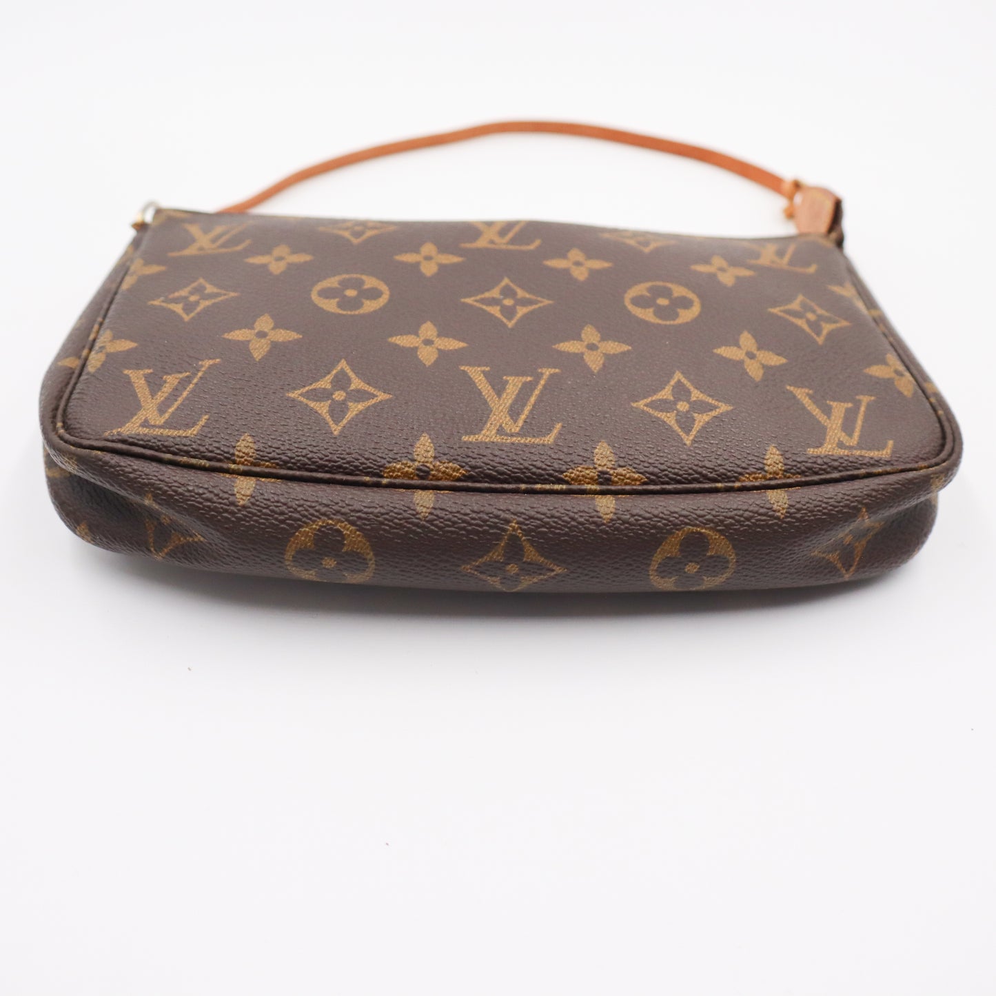 Louis Vuitton Pochette Monogram - 818