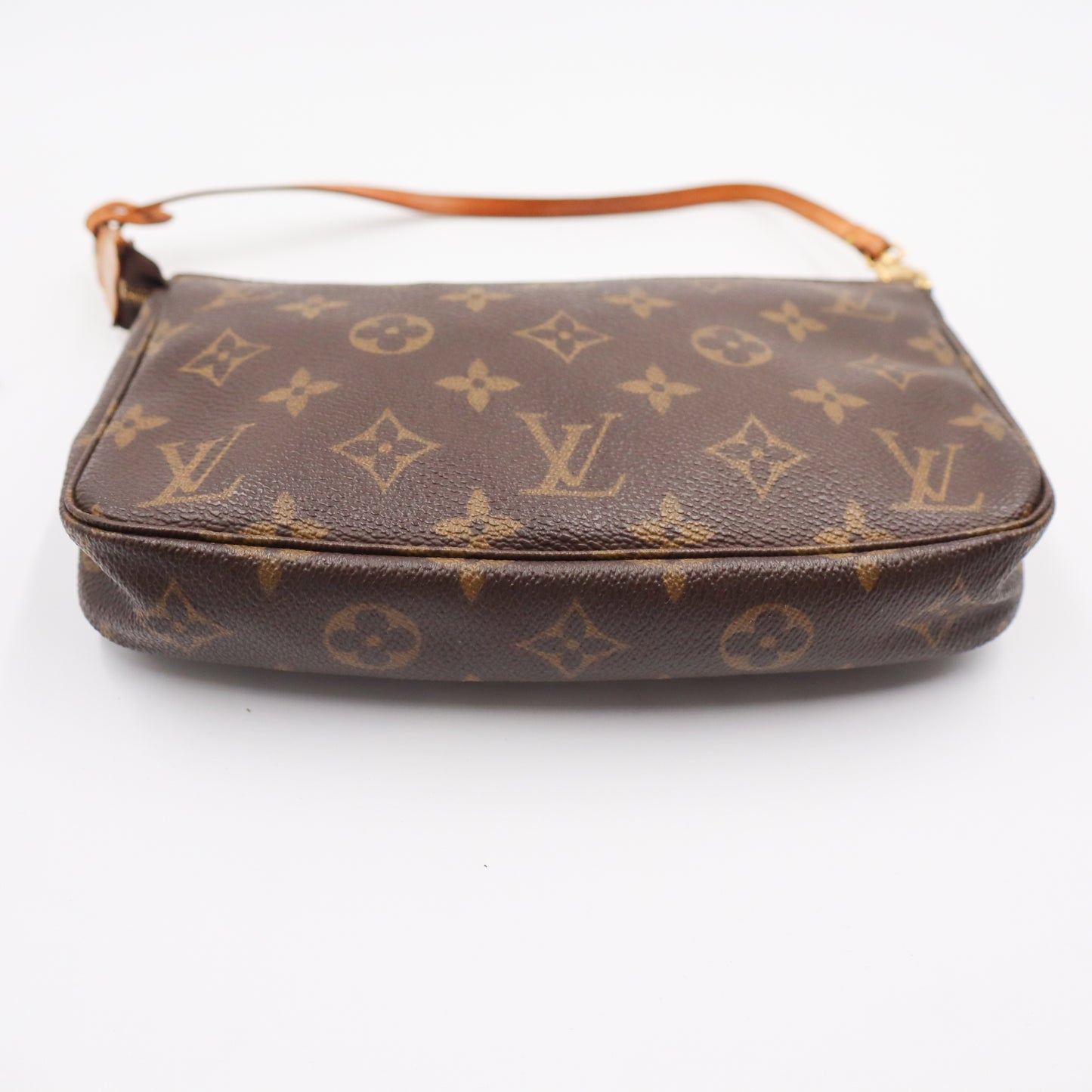 Louis Vuitton Pochette Monogram - 829