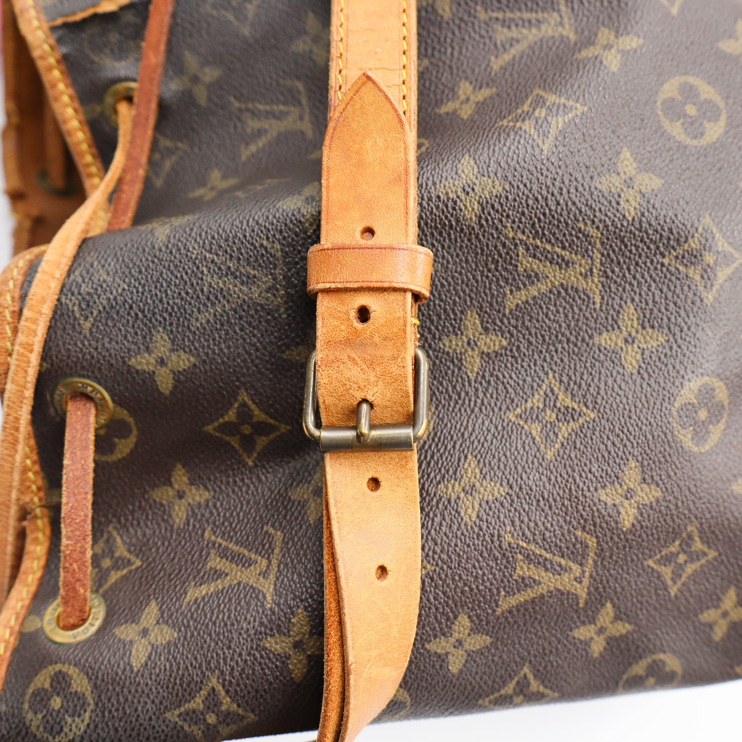 Louis Vuitton sac Noé Grande Monogram- 935