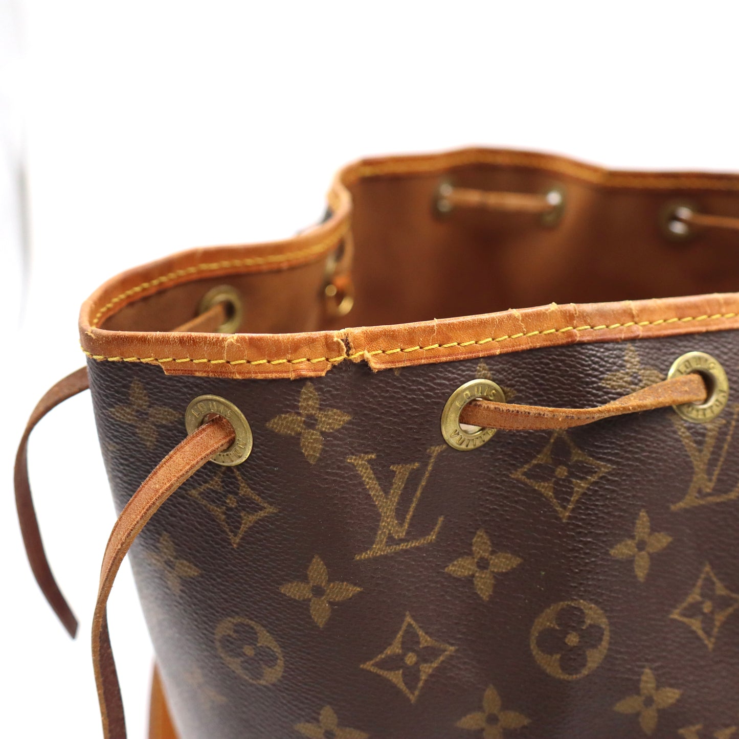 Louis Vuitton Sac Noé Petit Monogram - 574