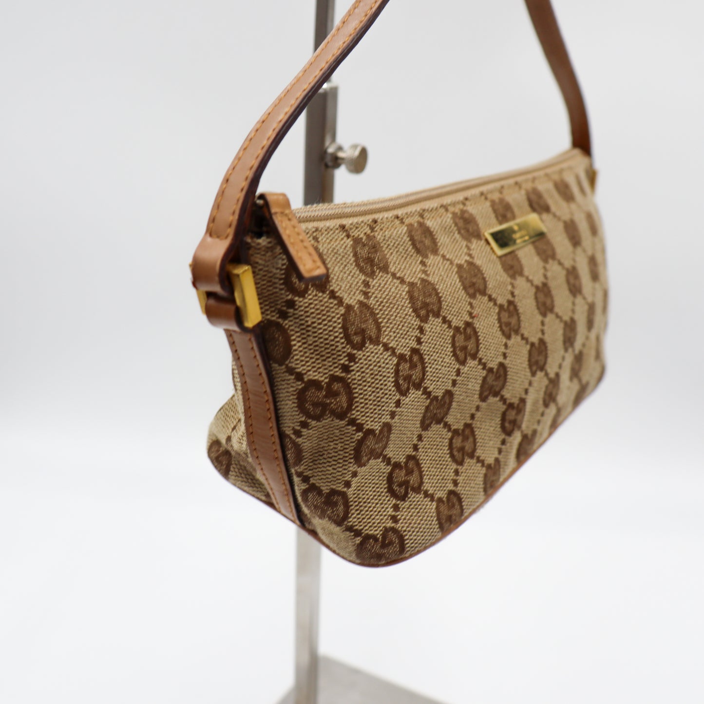 Gucci GG Boat Pochette - 598