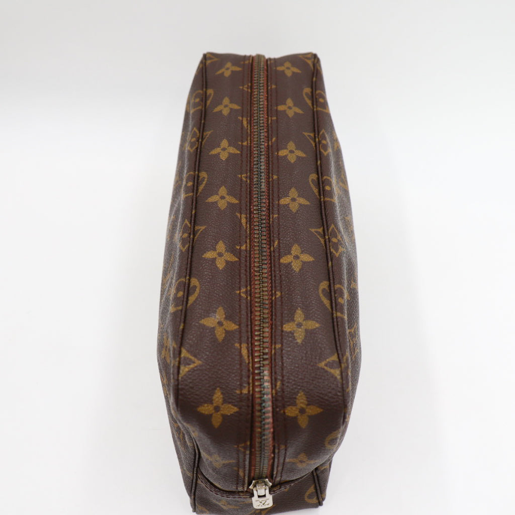 Louis Vuitton Trousse Toilette Clutch 28