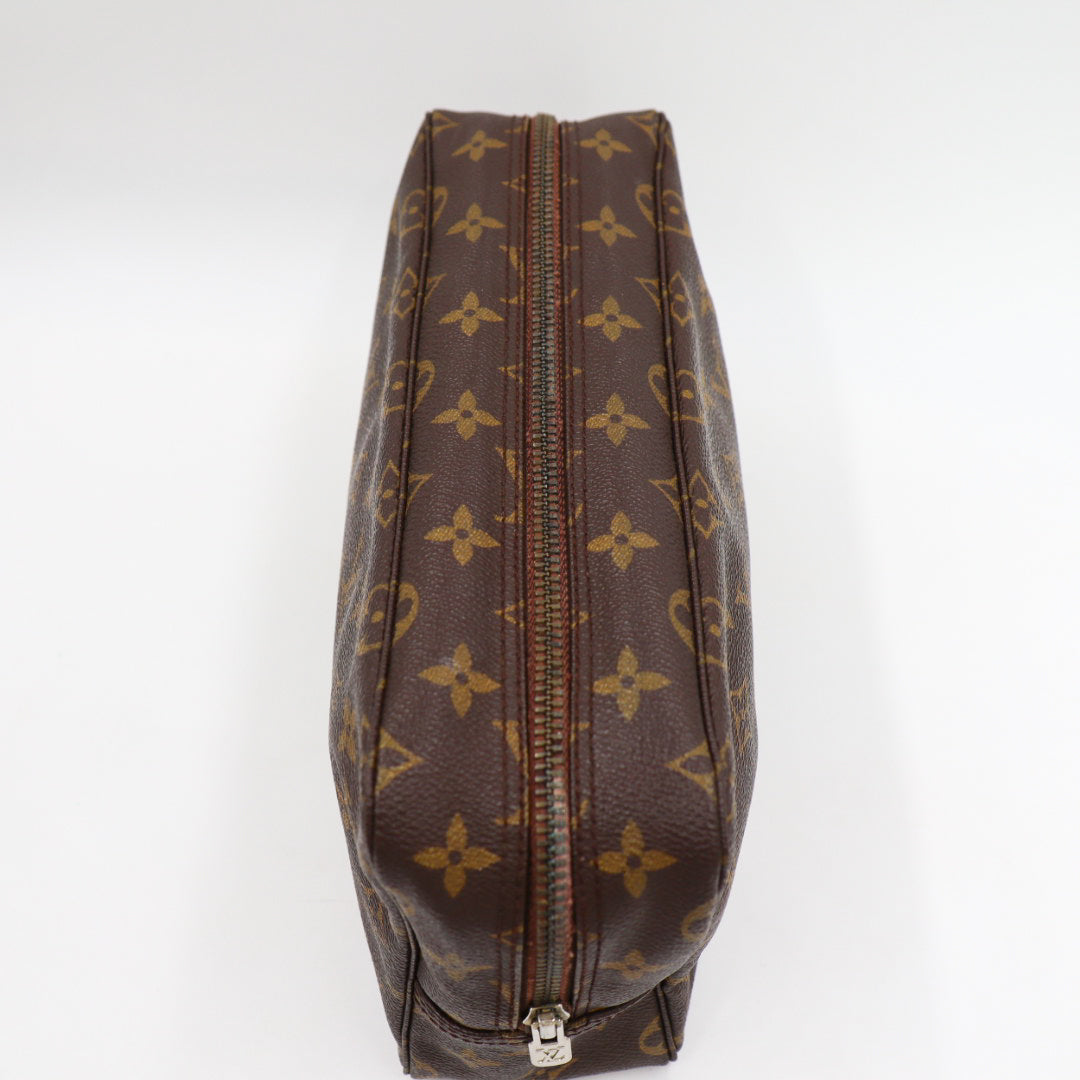 Louis Vuitton Trousse Toilette Clutch 28