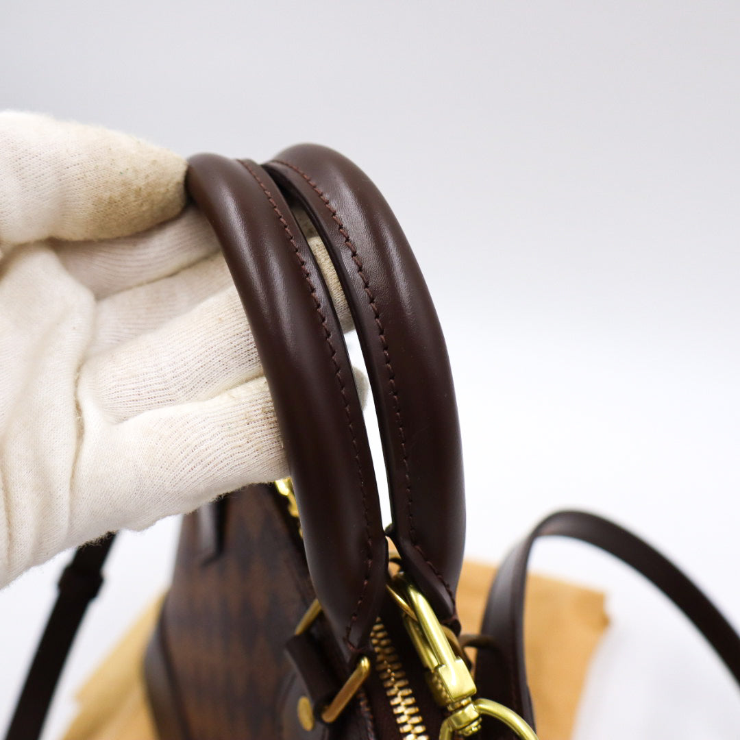 Louis Vuitton Alma BB Damier