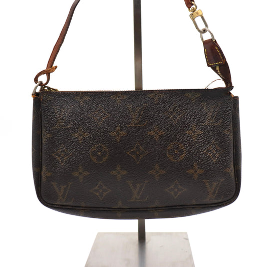 Louis Vuitton Pochette - 373
