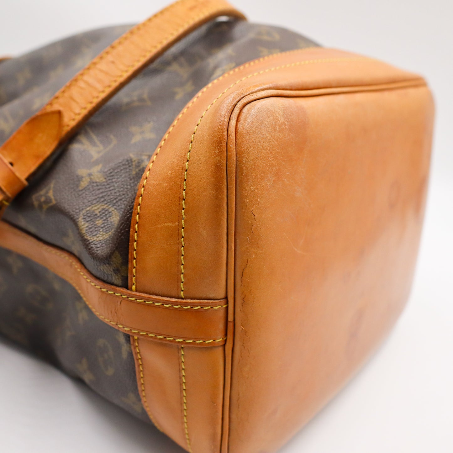 Louis Vuitton sac Noé Grande Monogram- 935