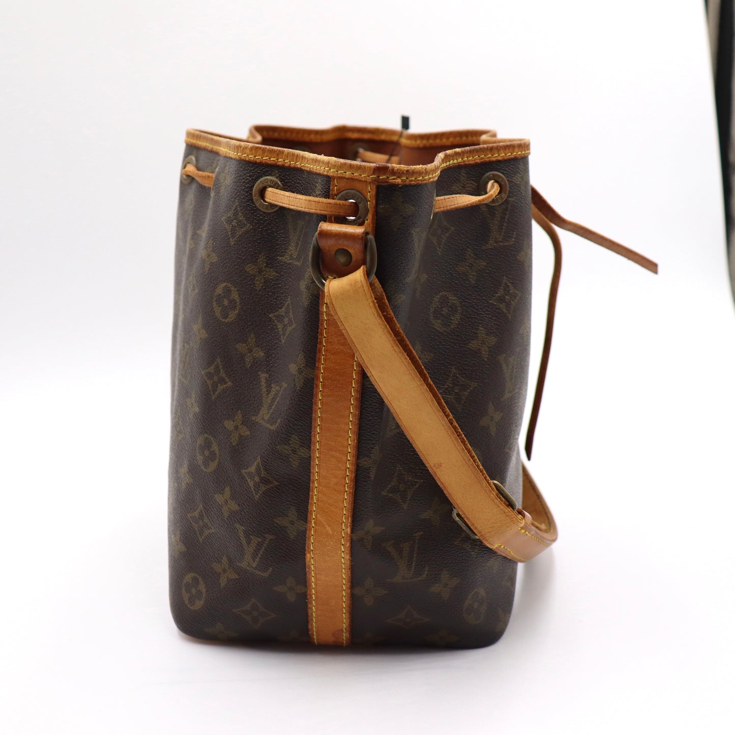 Louis Vuitton Petit sac Noé Monogram - 399