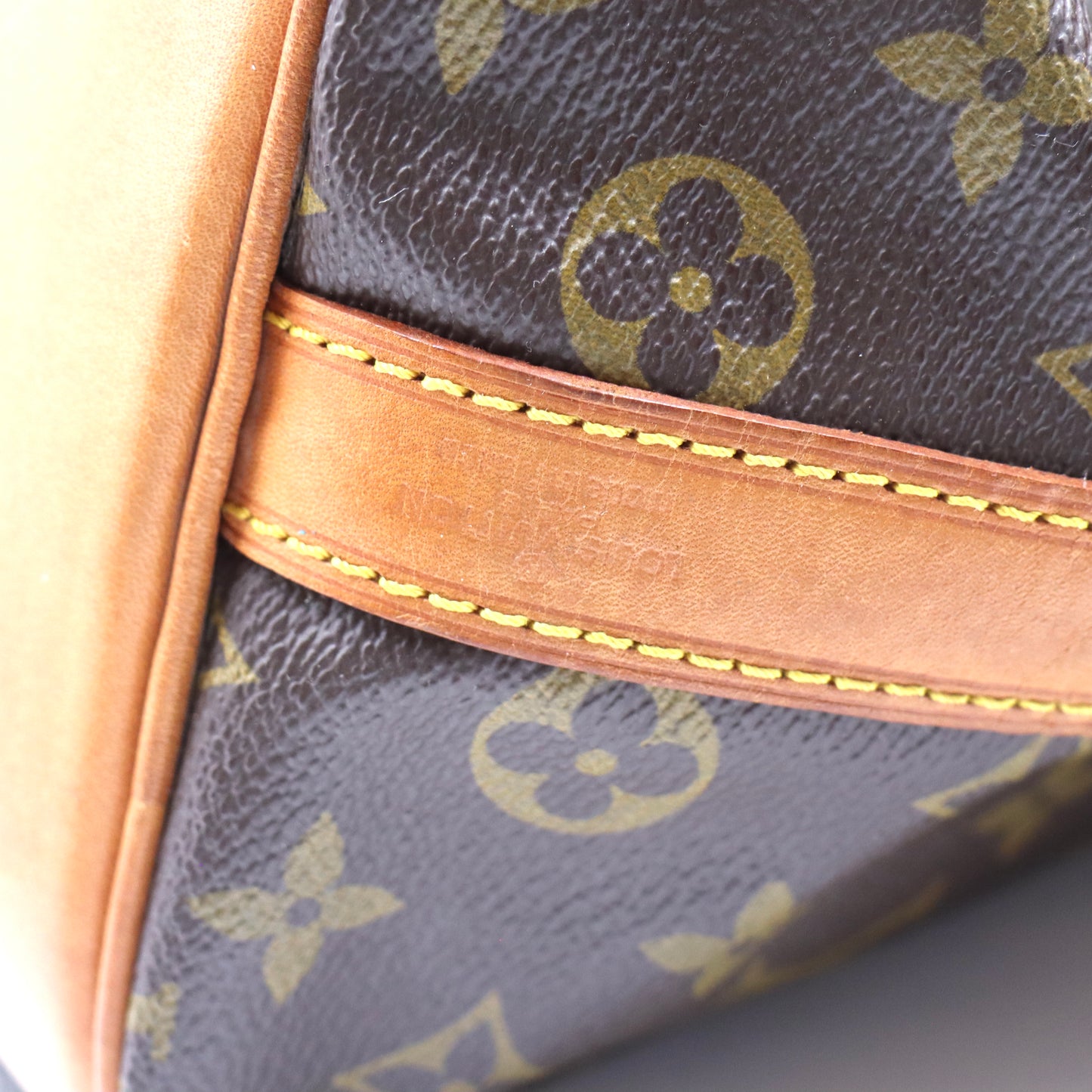 Louis Vuitton Sac Noé Petit Monogram - 572