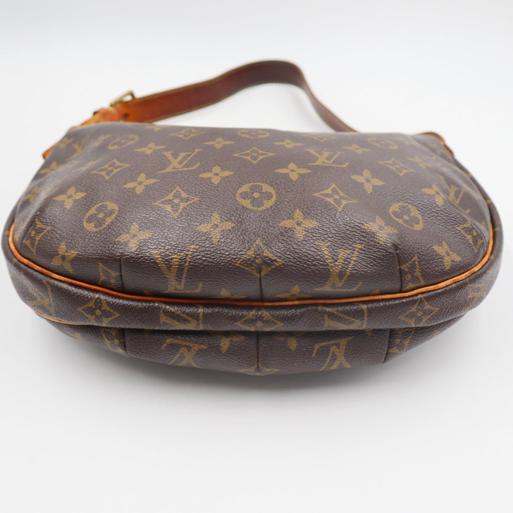 Louis Vuitton Croissant MM Monogramm