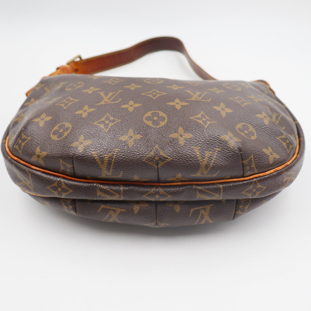 Louis Vuitton Croissant MM Monogramm