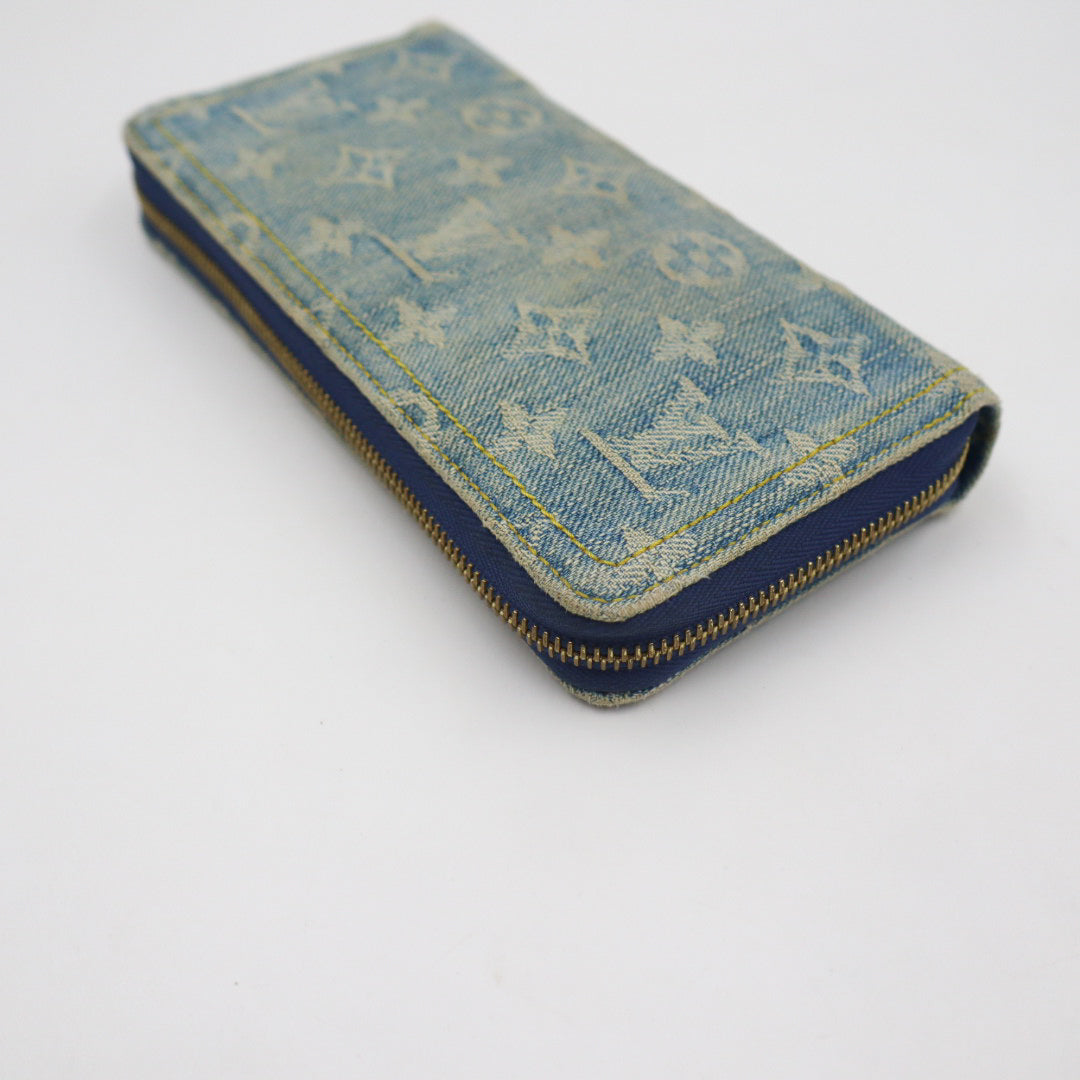 Louis Vuitton Denim Zippy Monogramm
