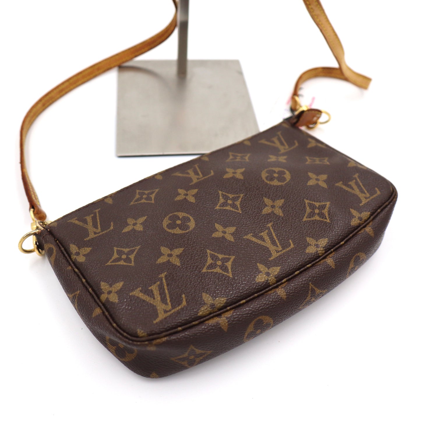 Louis Vuitton Pochette Monogram inkl. Schultergurt - 340