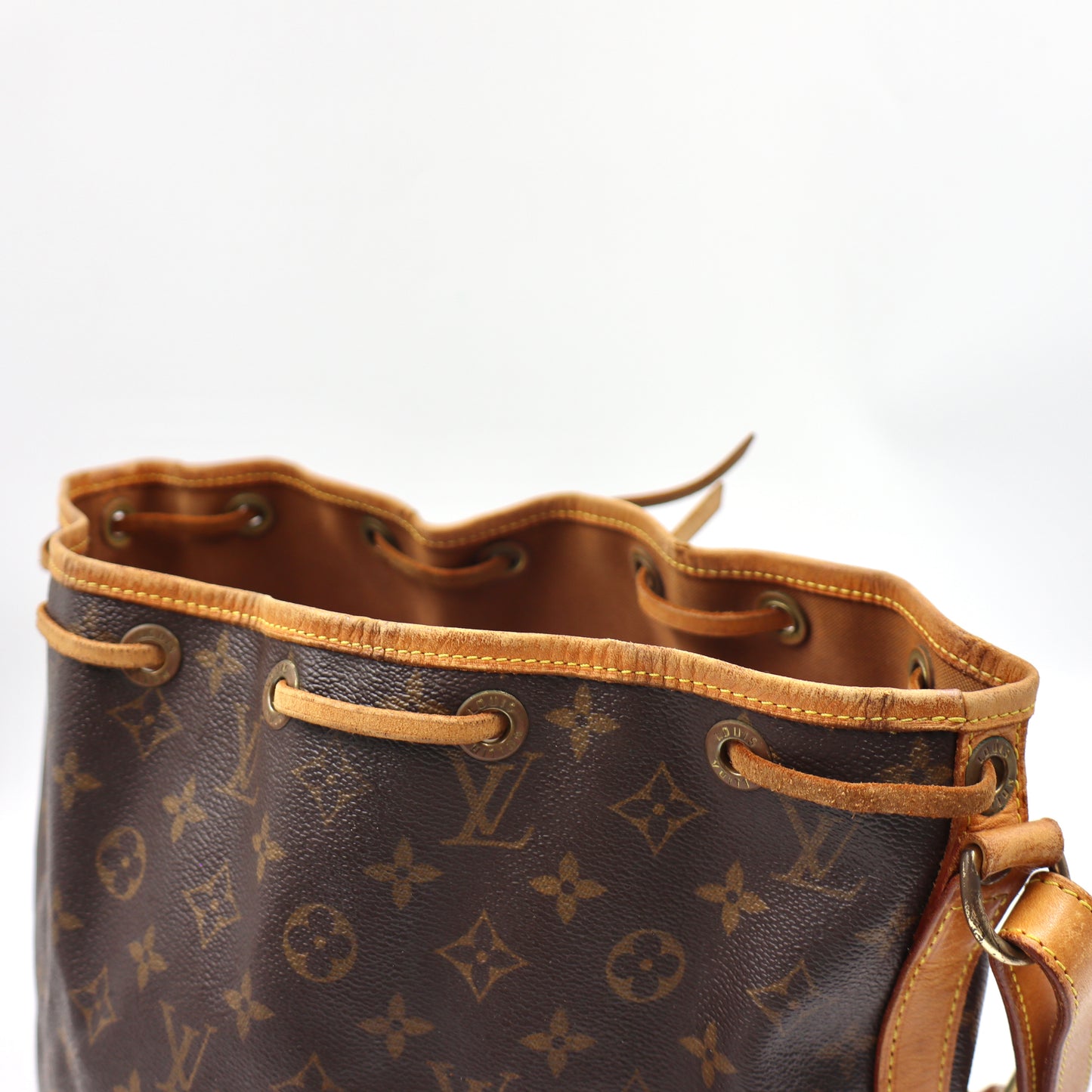 Louis Vuitton Noé Petit Monogram - 356