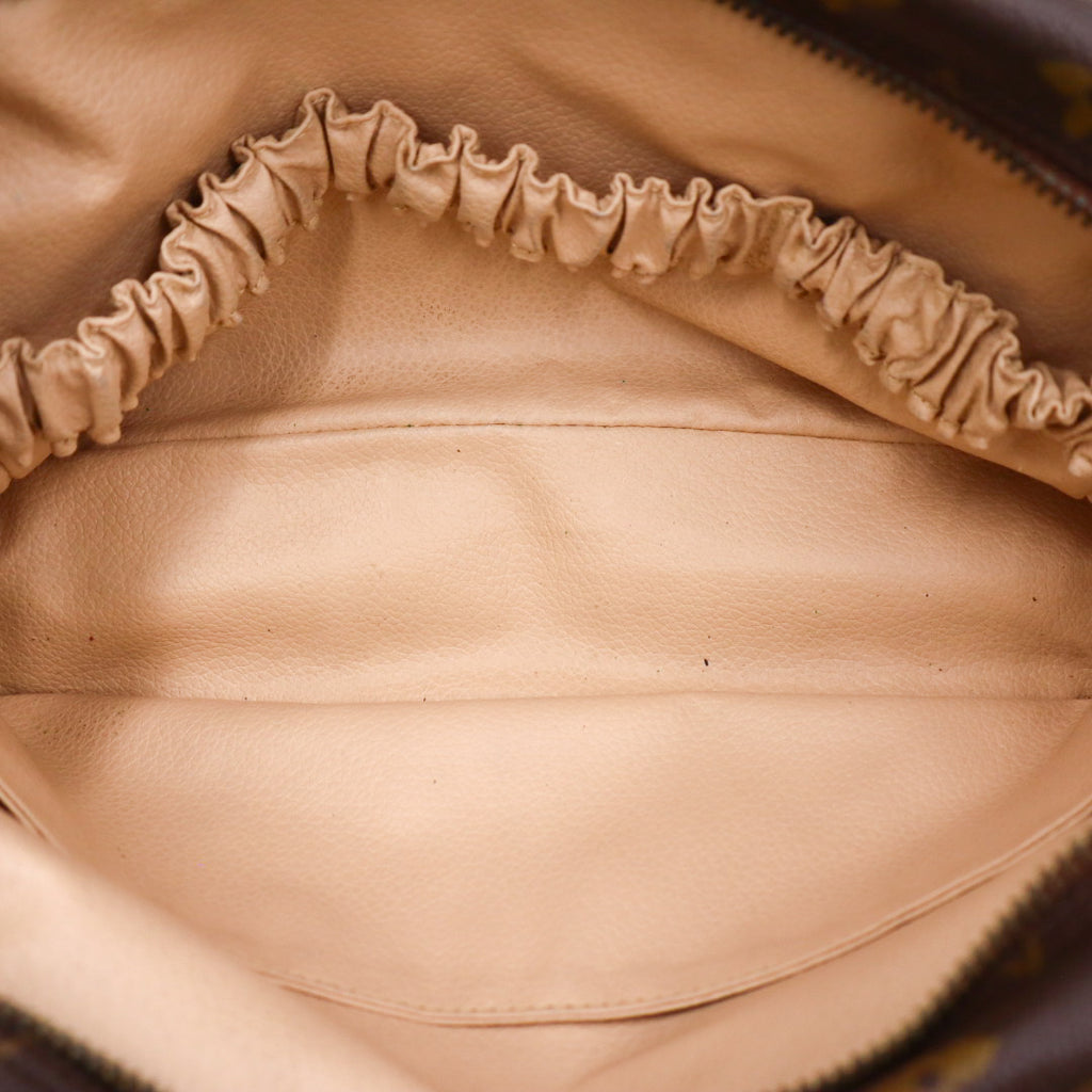 Louis Vuitton Trousse Toilette Clutch 28