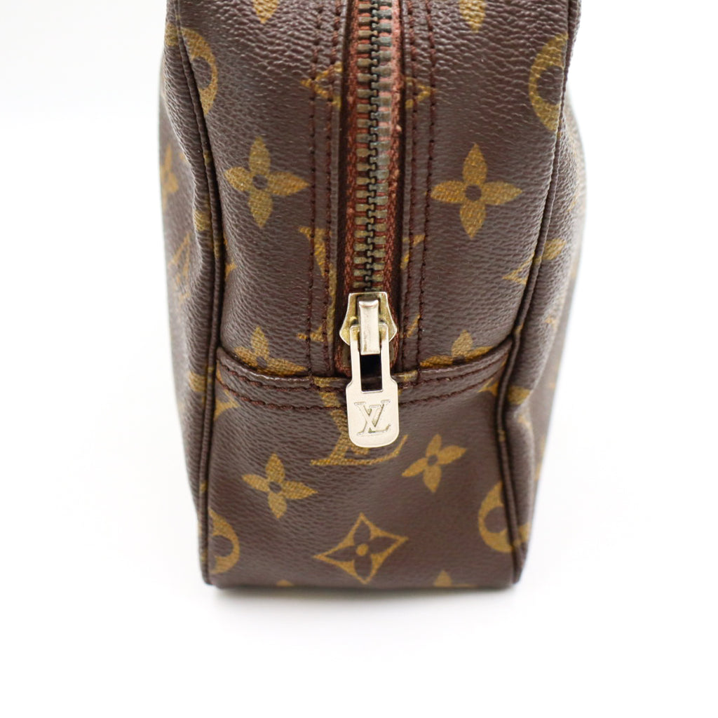 Louis Vuitton Trousse Toilette Clutch 28