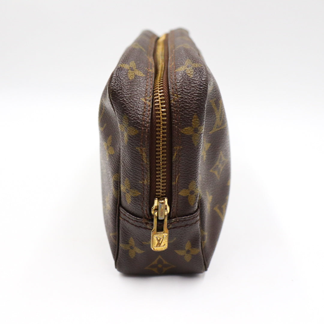 Louis Vuitton Trousse Toilette Clutch 23