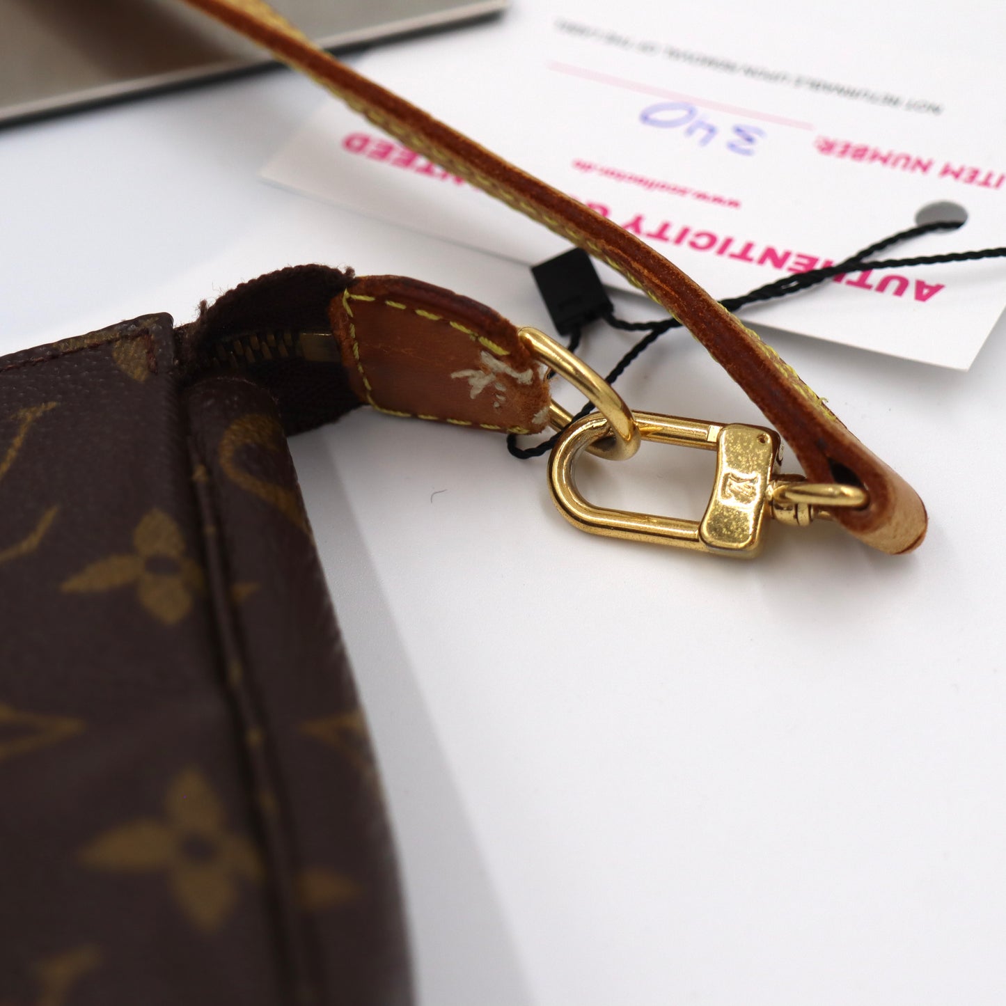 Louis Vuitton Pochette Monogram inkl. Schultergurt - 340