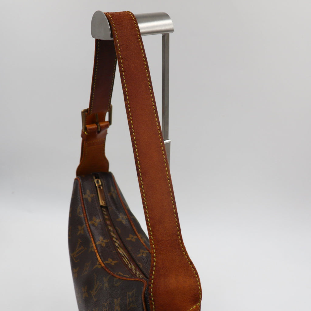 Louis Vuitton Croissant MM Monogramm