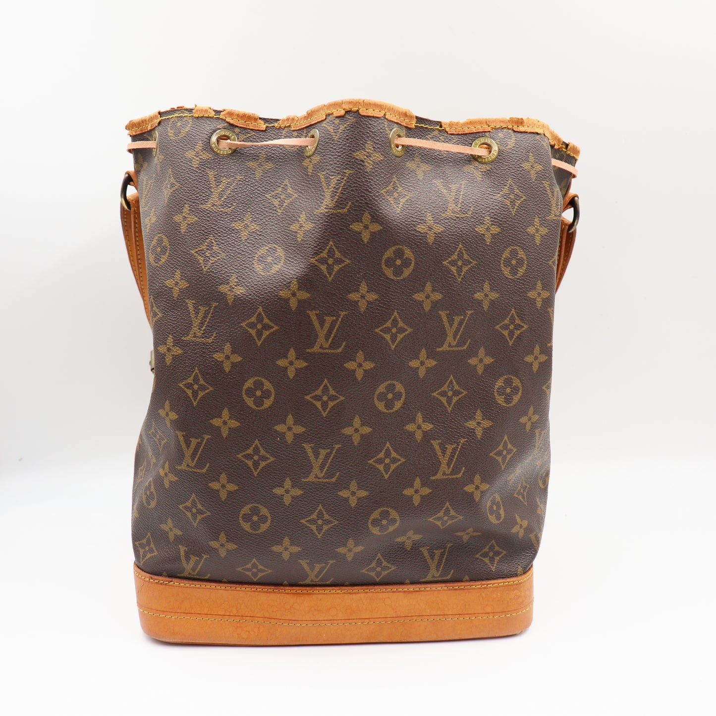 Louis Vuitton sac Noé Grande Monogram - 657