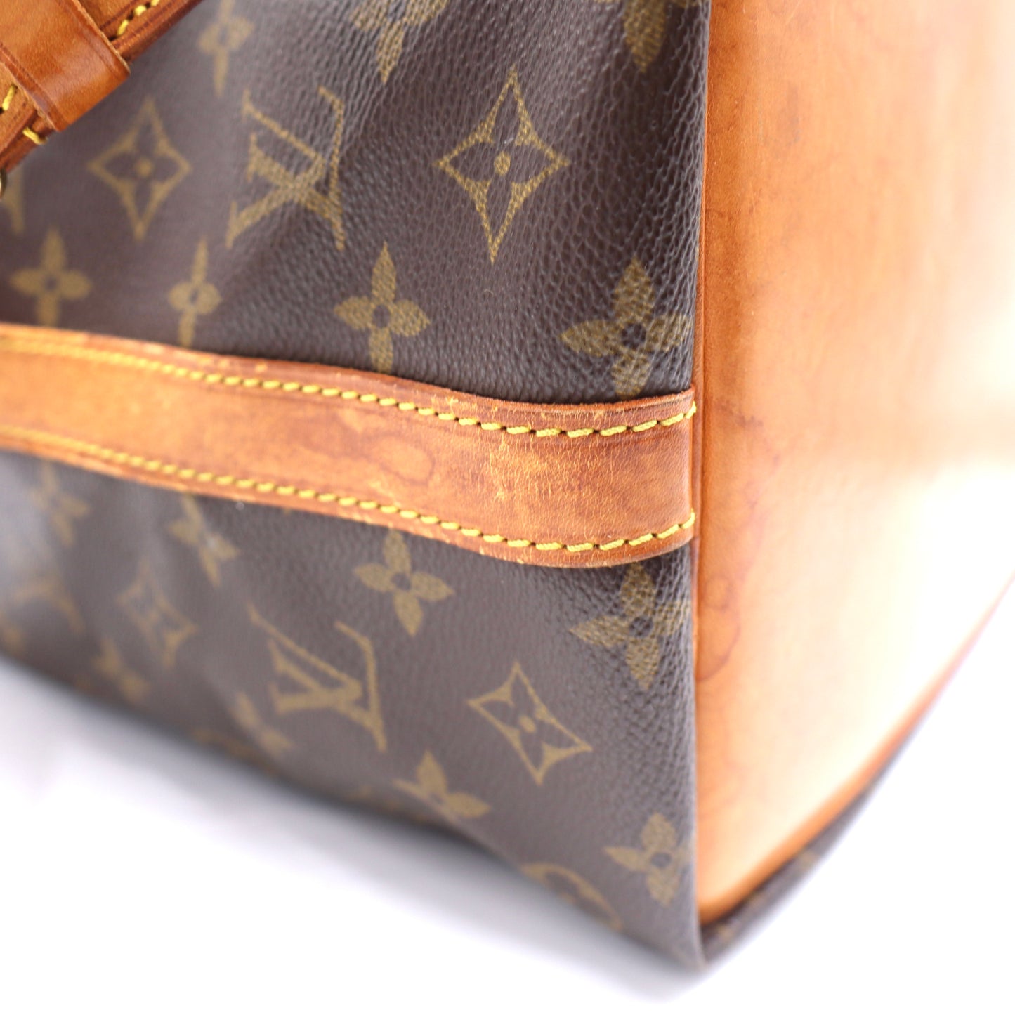 Louis Vuitton Sac Noé Petit Monogram - 574