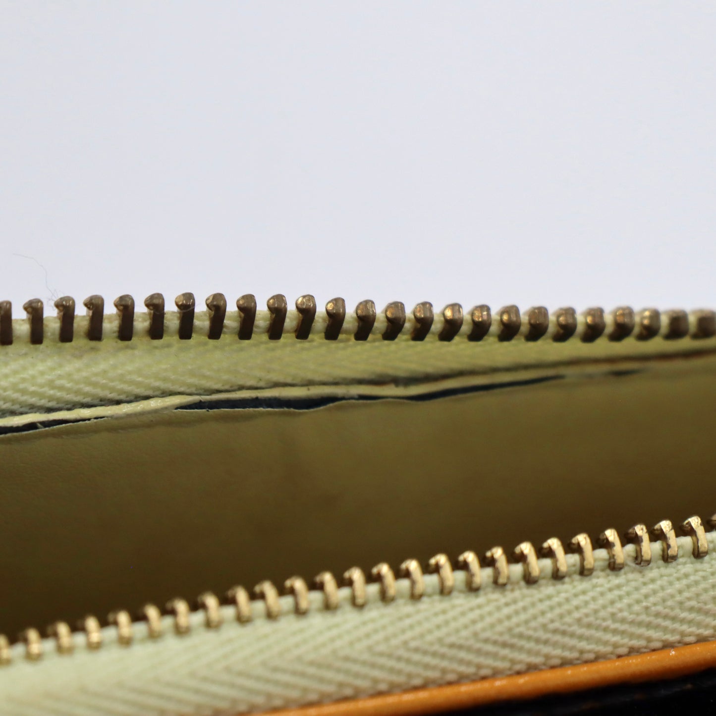 Louis Vuitton Vernis Waistbag - 385