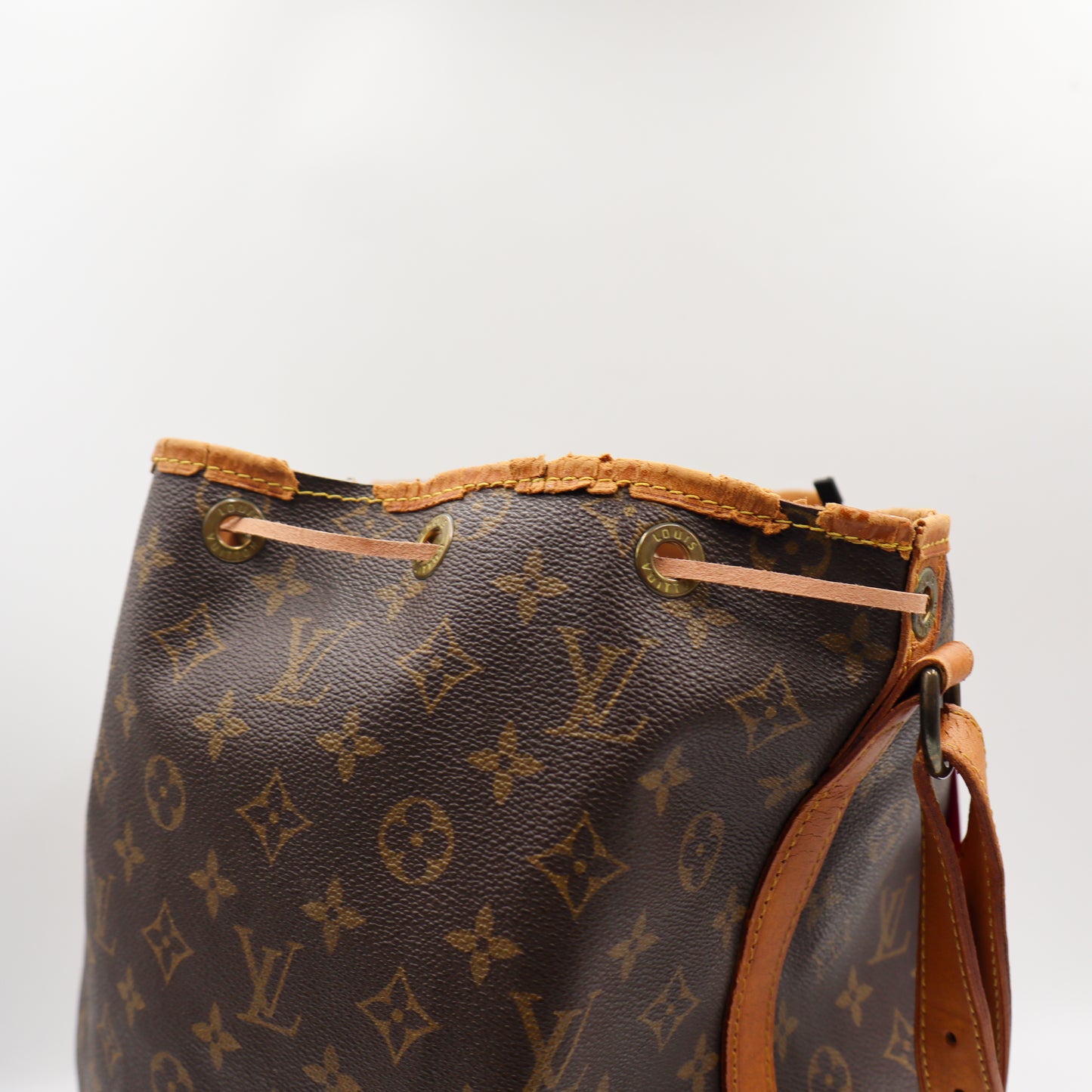 Louis Vuitton sac Noé Grande Monogram - 657