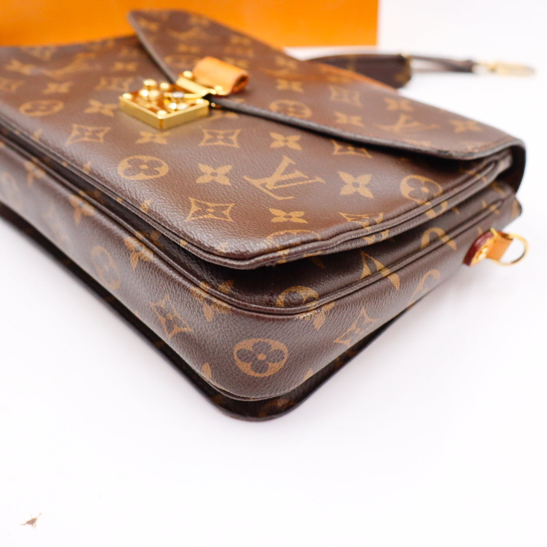 Louis Vuitton Pochette Metis Monogramm