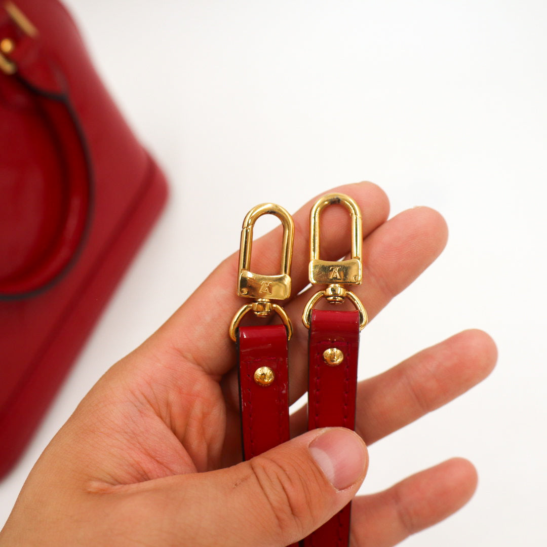 Louis Vuitton Alma BB Rot Vernis