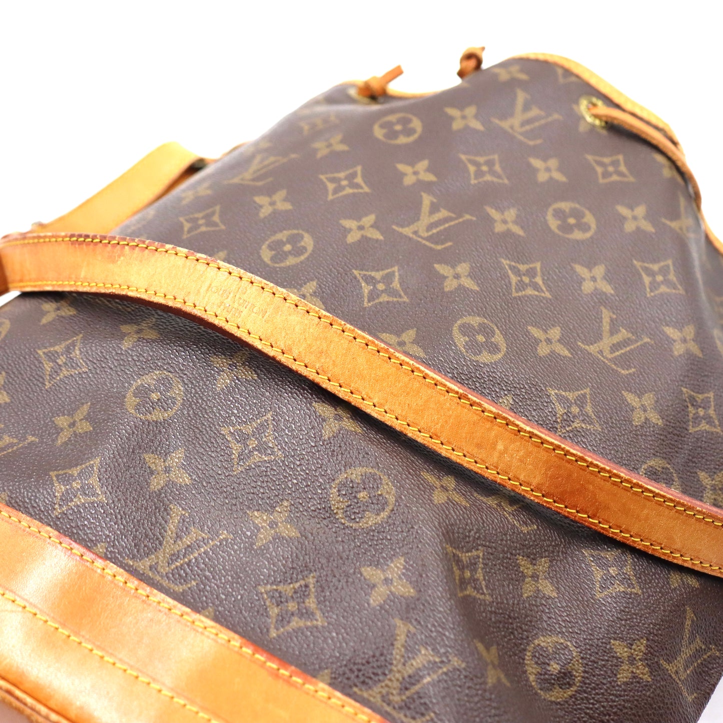 Louis Vuitton sac Noé Grande Monogram - 527