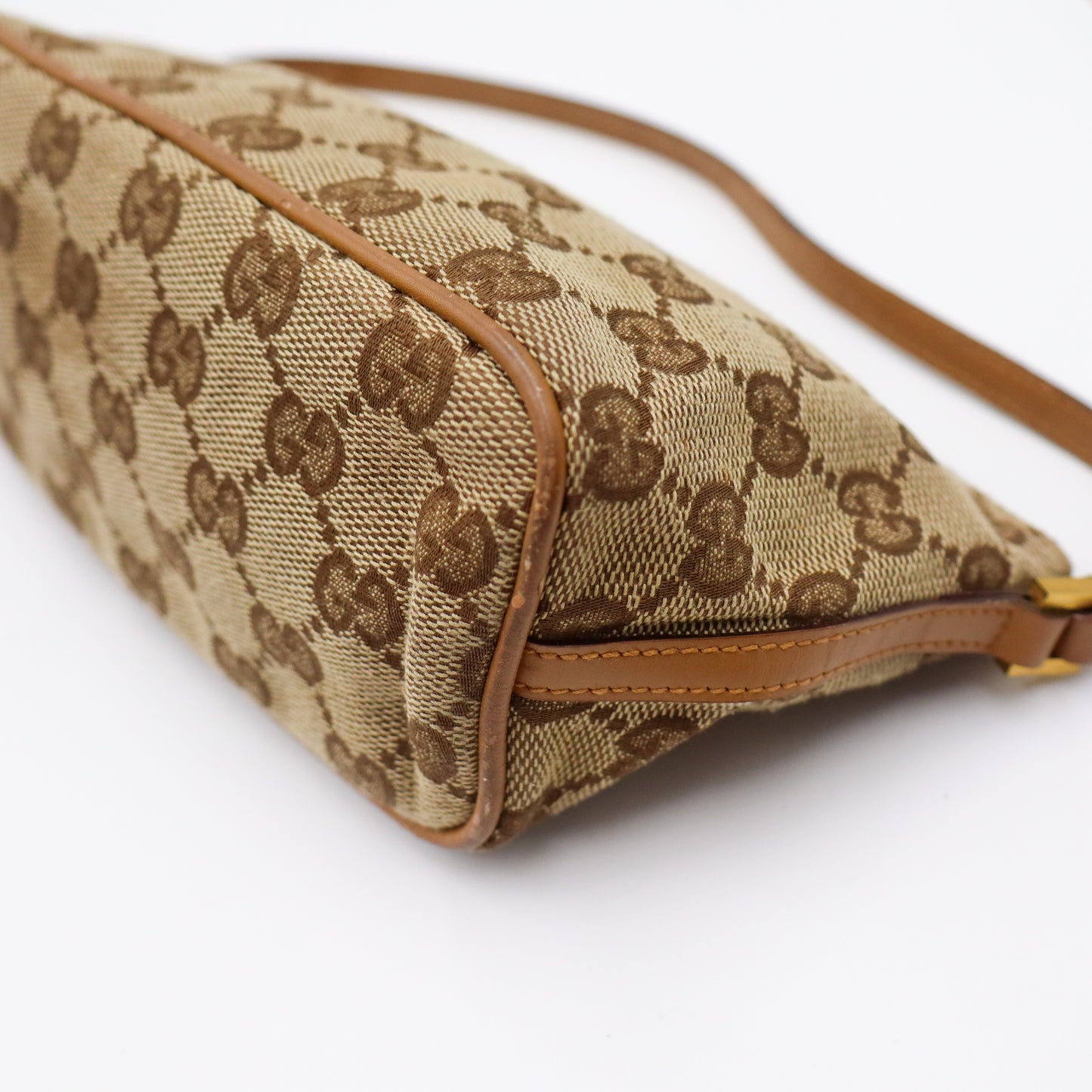Gucci GG Boat Pochette - 598
