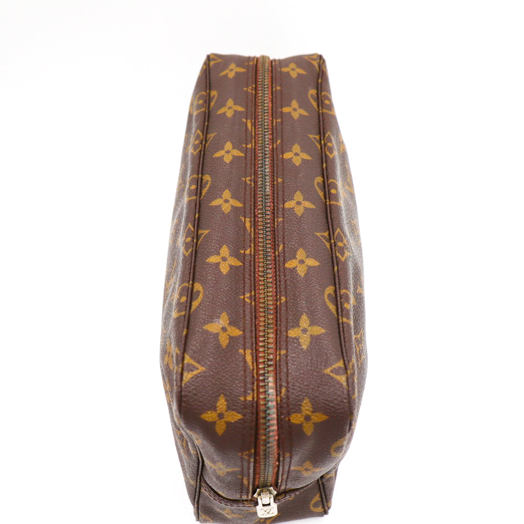 Louis Vuitton Trousse Toilette Clutch 28