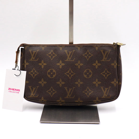 Louis Vuitton Pochette Monogram- 397