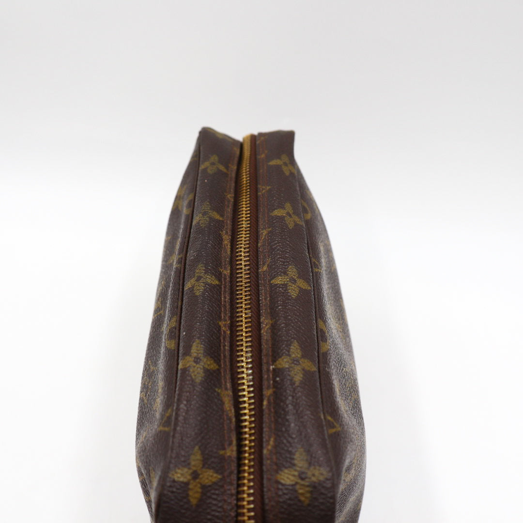 Louis Vuitton Trousse Toilette Clutch 23