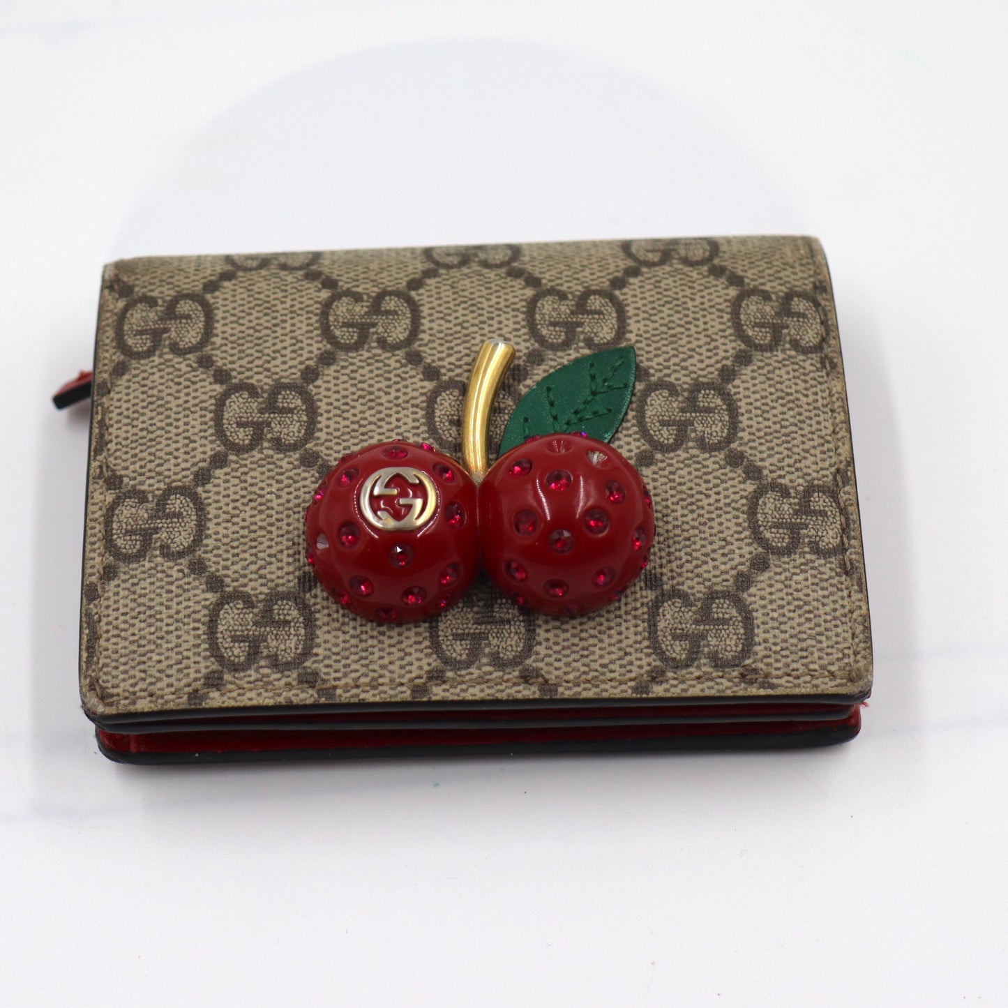 Gucci Bi-Fold GG Cherry Wallet - 522